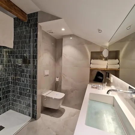Sol Boutique 4*