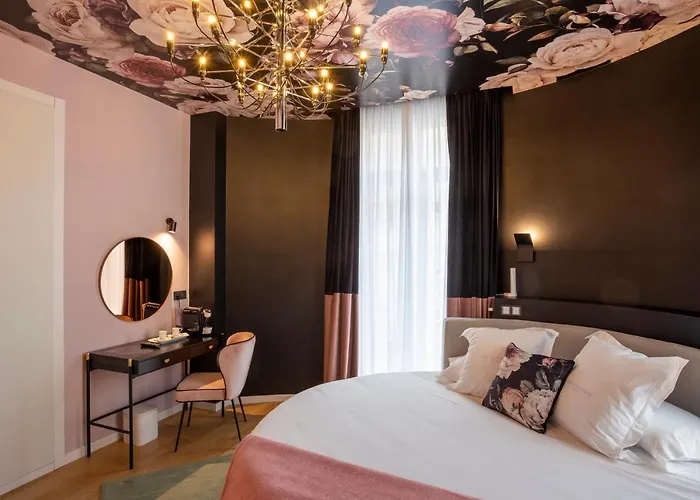 Отель Sol Boutique 4*