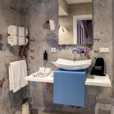 Sol Boutique סנטנדר